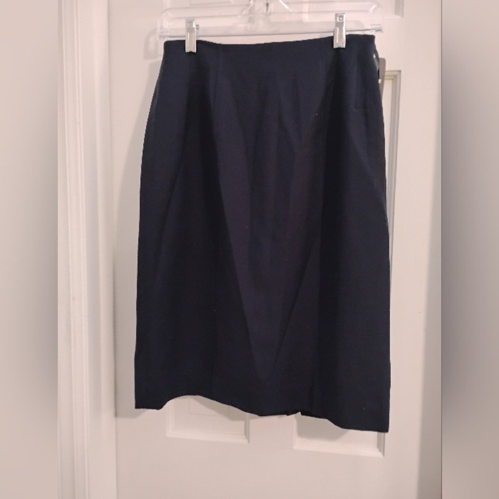 Liz Claiborne Navy Skirt